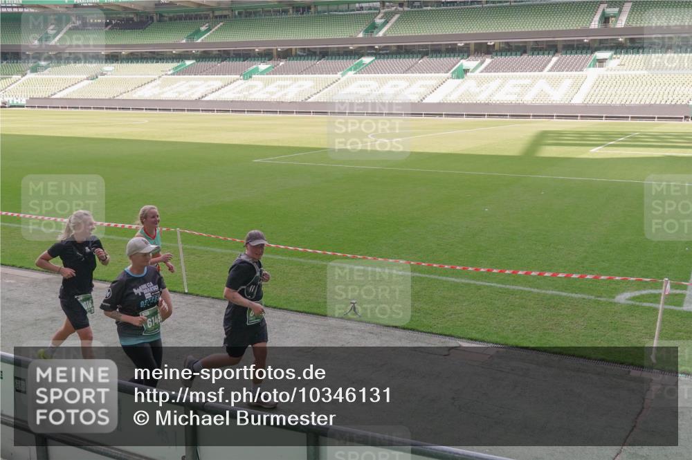 13.09.2026 - 21. swb-Marathon Bremen Michael Burmester http://msf.ph/oto/10346131 13.09.2026 13:34:03 Laufen im Stadion 155, 170, 193, 368, 428, 594, 679, 709, 765, 786, 787, 916, 1001, 1026, 1048, 1051, 1098, 1292, 1377, 1444, 1553, 1557, 1560, 1591, 1592, 1607, 1661, 1703, 1760, 1772, 1784, 1827, 1996, 2077, 2132, 2226, 2338, 2399, 2400, 2451, 2479, 2511, 2515, 2539, 2543, 2616, 2630, 2641, 2718, 2735, 2757, 2769, 2787, 2791, 2982, 3014, 3345, 3443, 3503, 3547, 3577, 3601, 3614, 3660, 3708, 3709, 3720, 3797, 3875, 3901, 3911, 3914, 3952, 4001, 4014, 5151 meine-sportfotos.de