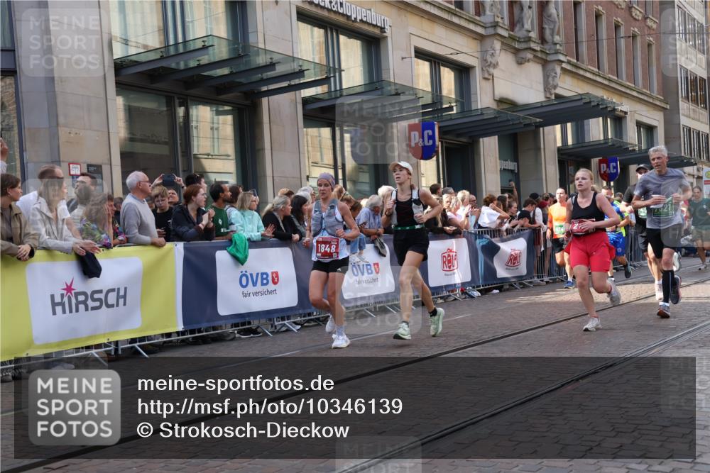 13.09.2026 - 21. swb-Marathon Bremen Strokosch-Dieckow http://msf.ph/oto/10346139 13.09.2026 13:30:09 Ziel 625, 881, 1067, 1909, 2265, 2364, 2452, 2723, 2900, 3163, 3164, 3425, 4058, 4206, 4332, 4342, 4415, 4425, 4748, 4757, 4763, 5506, 5551, 6134, 6347, 6988, 7253, 7567, 7645, 7821, 8090, 8105, 8116, 8117, 8169, 8314, 8494, 8762, 8878, 8966, 9011, 9015, 9108, 9412, 9695, 9825, 109, 454, 1173, 1205, 1308, 1611, 1653, 1759, 1780, 1848, 1861, 1909, 1938, 2126, 3190, 3320, 3667, 3908, 4524, 4575, 5039, 5198, 5348, 5615, 5631, 6225, 6720, 7093, 8267, 8899, 9049 meine-sportfotos.de