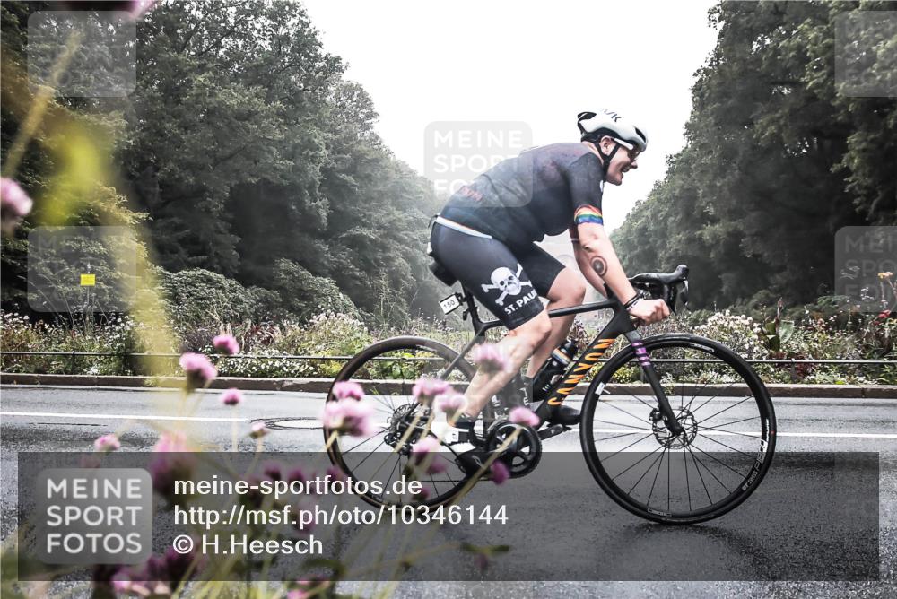 13.09.2026 - Stadtparktriathlon H.Heesch http://msf.ph/oto/10346144 13.09.2026 09:37:21 Radfahren 150, 165, 176 meine-sportfotos.de