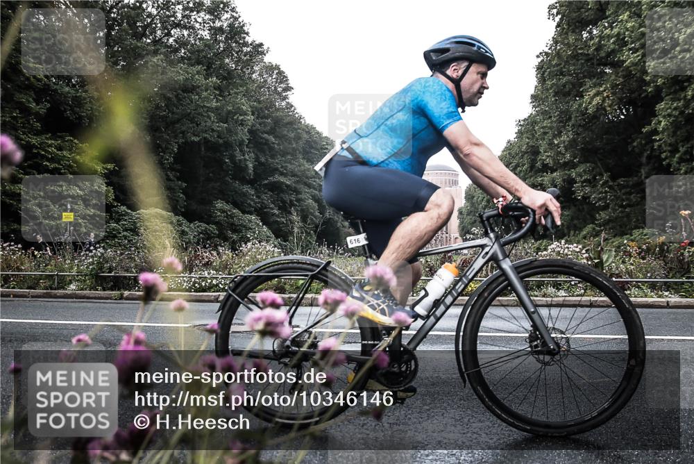 13.09.2026 - Stadtparktriathlon H.Heesch http://msf.ph/oto/10346146 13.09.2026 11:00:54 Radfahren 423, 484, 504, 566, 616, 625 meine-sportfotos.de