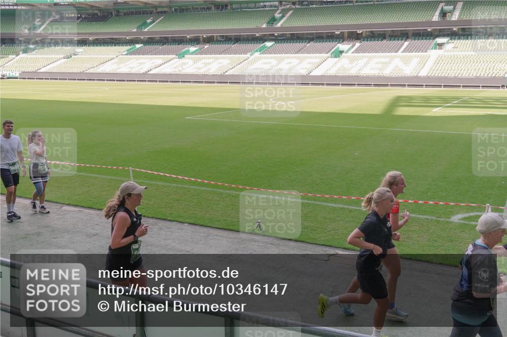 13.09.2026 - 21. swb-Marathon Bremen Michael Burmester http://msf.ph/oto/10346147 13.09.2026 13:34:05 Laufen im Stadion 155, 170, 193, 368, 428, 594, 679, 709, 765, 786, 787, 916, 1001, 1026, 1048, 1051, 1098, 1292, 1321, 1377, 1444, 1553, 1557, 1560, 1591, 1592, 1607, 1661, 1703, 1760, 1772, 1784, 1827, 1996, 2077, 2132, 2226, 2338, 2399, 2400, 2451, 2479, 2511, 2515, 2539, 2543, 2616, 2630, 2641, 2718, 2735, 2757, 2769, 2787, 2791, 2982, 3014, 3179, 3345, 3443, 3503, 3547, 3577, 3601, 3614, 3660, 3708, 3709, 3720, 3797, 3875, 3901, 3911, 3914, 3952, 4001, 4014, 5151 meine-sportfotos.de