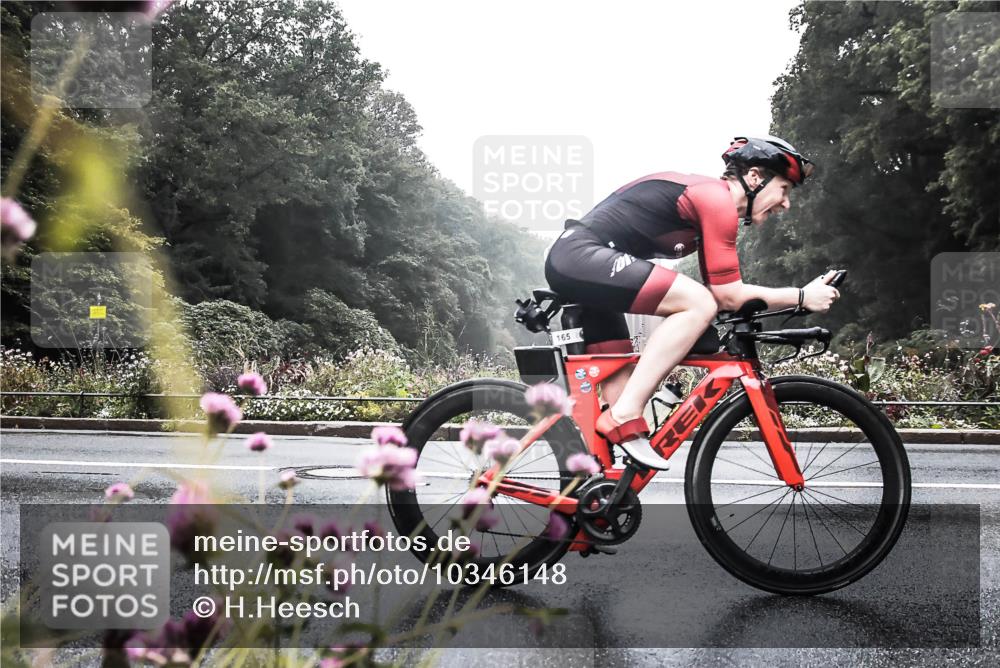 13.09.2026 - Stadtparktriathlon H.Heesch http://msf.ph/oto/10346148 13.09.2026 09:37:23 Radfahren 150, 165, 176 meine-sportfotos.de