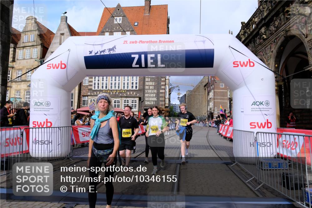 13.09.2026 - 21. swb-Marathon Bremen Tim E. http://msf.ph/oto/10346155 13.09.2026 11:16:33 Ziel 10242, 11026, 11081, 11139, 11181, 11200, 11264, 11385, 11448, 11573, 11768, 12057, 12151, 12539, 13508 meine-sportfotos.de