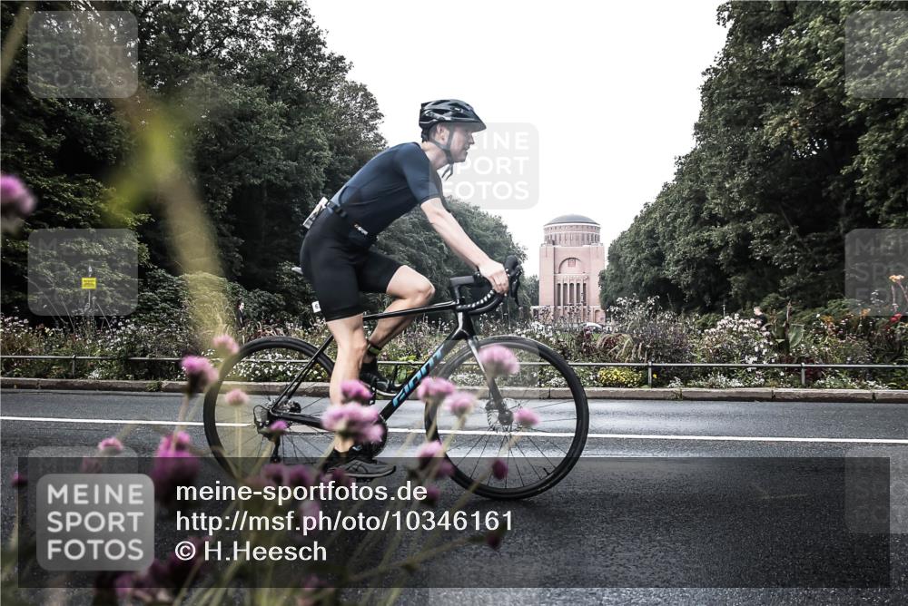 13.09.2026 - Stadtparktriathlon H.Heesch http://msf.ph/oto/10346161 13.09.2026 11:00:58 Radfahren 423, 484, 504, 593, 622, 625, 647 meine-sportfotos.de