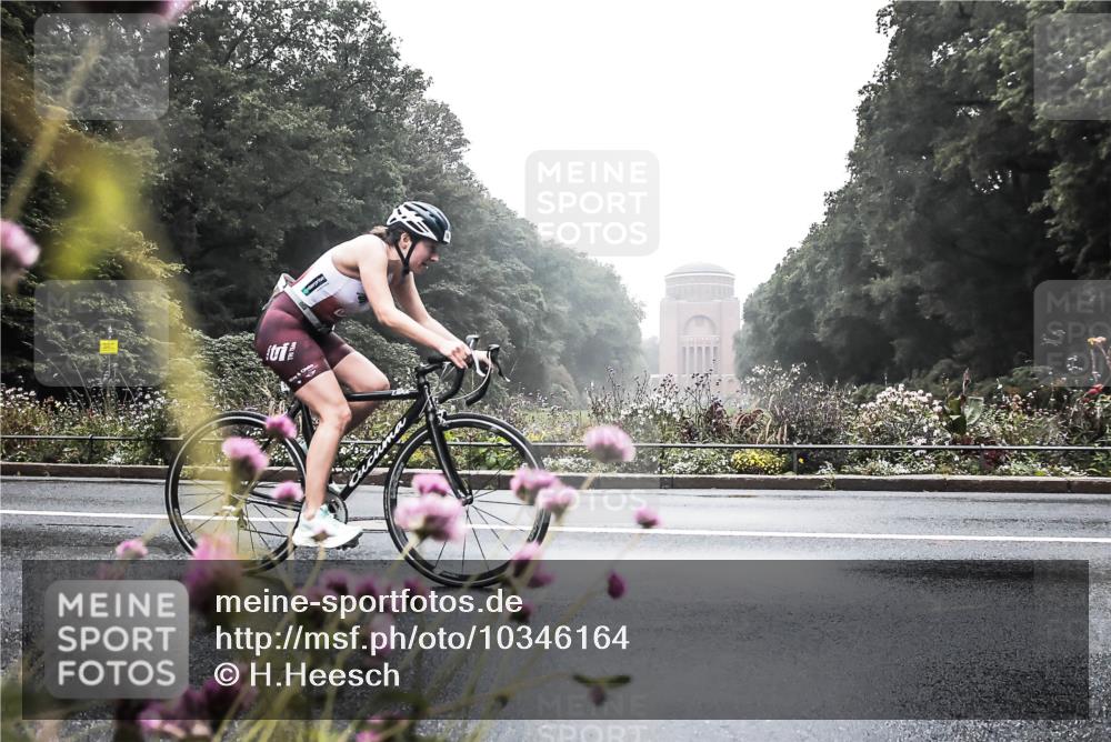 13.09.2026 - Stadtparktriathlon H.Heesch http://msf.ph/oto/10346164 13.09.2026 09:37:51 Radfahren 167, 186 meine-sportfotos.de