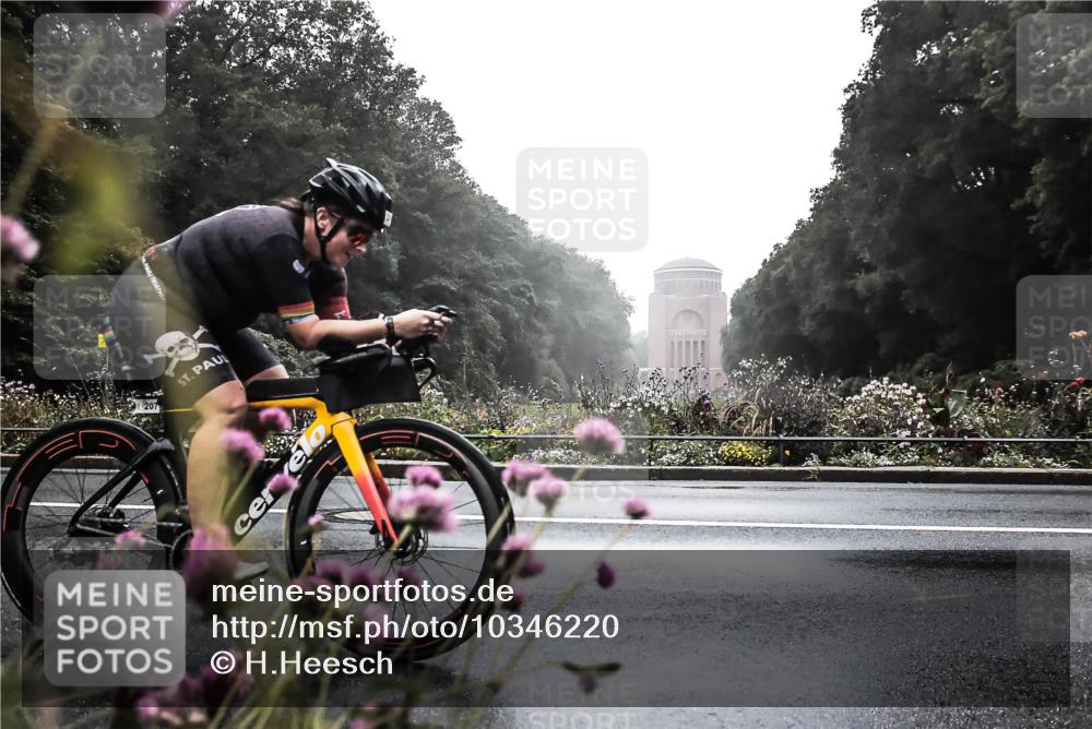 13.09.2026 - Stadtparktriathlon H.Heesch http://msf.ph/oto/10346220 13.09.2026 09:39:55 Radfahren 207 meine-sportfotos.de