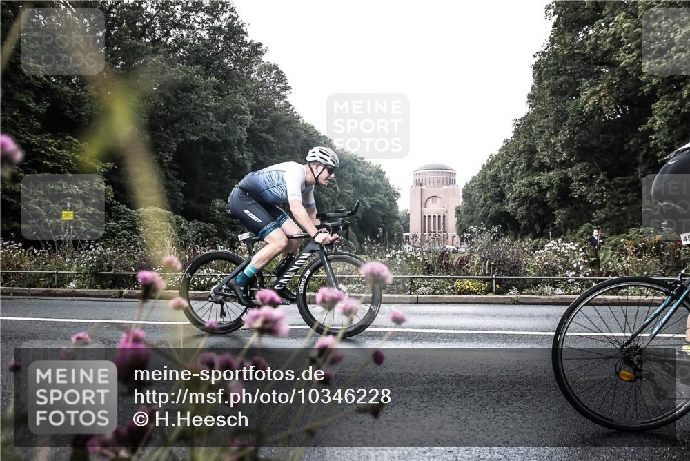 13.09.2026 - Stadtparktriathlon H.Heesch http://msf.ph/oto/10346228 13.09.2026 11:01:29 Radfahren 456, 472, 497, 578 meine-sportfotos.de