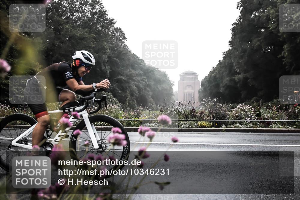 13.09.2026 - Stadtparktriathlon H.Heesch http://msf.ph/oto/10346231 13.09.2026 09:40:19 Radfahren 151 meine-sportfotos.de