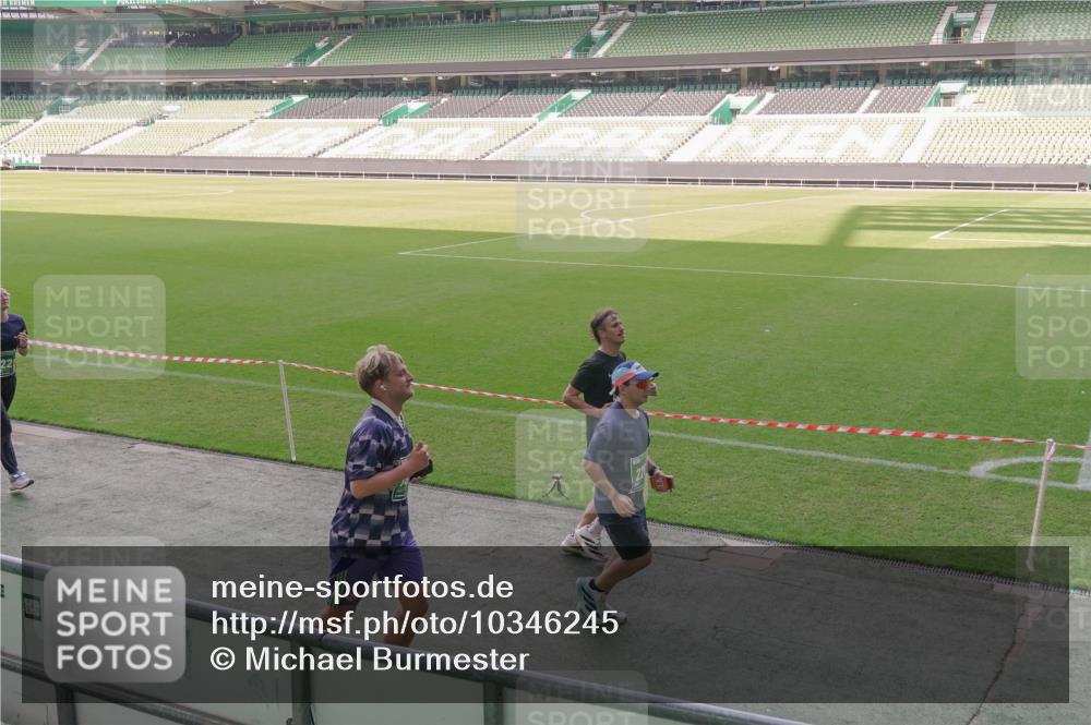 13.09.2026 - 21. swb-Marathon Bremen Michael Burmester http://msf.ph/oto/10346245 13.09.2026 13:34:16 Laufen im Stadion 155, 170, 193, 368, 428, 594, 679, 709, 765, 916, 1001, 1026, 1048, 1051, 1098, 1280, 1321, 1396, 1444, 1553, 1557, 1560, 1591, 1592, 1607, 1661, 1703, 1760, 1772, 1784, 1827, 1992, 1996, 2077, 2132, 2226, 2338, 2399, 2400, 2451, 2479, 2511, 2515, 2543, 2616, 2630, 2641, 2718, 2735, 2757, 2787, 2791, 2982, 3014, 3179, 3191, 3345, 3443, 3503, 3547, 3577, 3601, 3614, 3660, 3708, 3709, 3720, 3797, 3875, 3901, 3904, 3911, 3914, 3952, 4001, 4014, 4500, 4546, 4561, 5151 meine-sportfotos.de