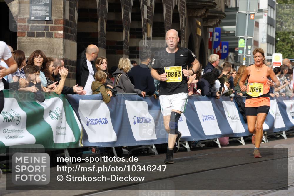 13.09.2026 - 21. swb-Marathon Bremen Strokosch-Dieckow http://msf.ph/oto/10346247 13.09.2026 10:53:04 Ziel 10193, 10304, 10339, 10652, 10734, 10827, 10906, 11002, 11038, 11109, 11144, 11350, 11362, 11597, 12019, 12338, 12399, 10284, 10448, 10585, 11012, 12040, 12170, 12275, 12398, 12461 meine-sportfotos.de