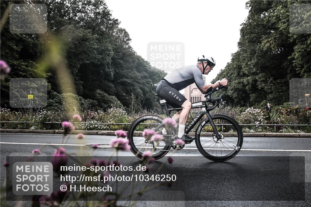 13.09.2026 - Stadtparktriathlon H.Heesch http://msf.ph/oto/10346250 13.09.2026 11:01:39 Radfahren 487, 510, 698, 703, 706 meine-sportfotos.de
