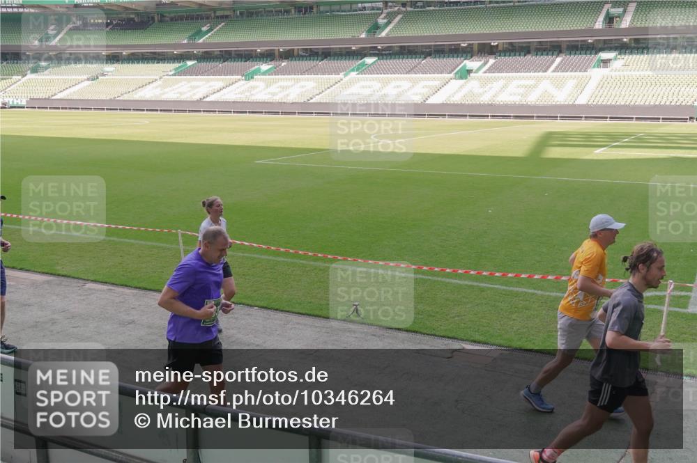 13.09.2026 - 21. swb-Marathon Bremen Michael Burmester http://msf.ph/oto/10346264 13.09.2026 13:34:20 Laufen im Stadion 155, 170, 193, 368, 428, 594, 679, 709, 765, 916, 1001, 1026, 1048, 1051, 1098, 1280, 1321, 1396, 1444, 1553, 1557, 1560, 1591, 1592, 1607, 1661, 1703, 1760, 1772, 1784, 1827, 1992, 1996, 2077, 2132, 2226, 2335, 2338, 2399, 2400, 2451, 2479, 2511, 2515, 2543, 2630, 2641, 2718, 2735, 2757, 2787, 2791, 2982, 3179, 3191, 3345, 3443, 3503, 3547, 3577, 3601, 3614, 3660, 3708, 3709, 3720, 3797, 3875, 3904, 3911, 3914, 3952, 4001, 4014, 4500, 4546, 4561, 5151 meine-sportfotos.de
