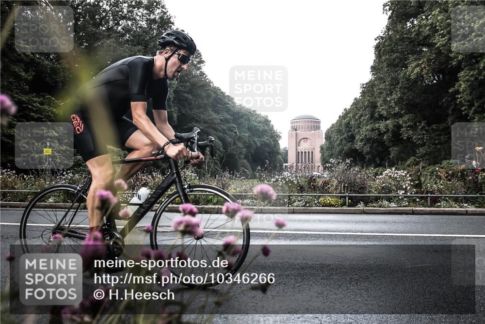 13.09.2026 - Stadtparktriathlon H.Heesch http://msf.ph/oto/10346266 13.09.2026 11:01:47 Radfahren 468, 538 meine-sportfotos.de