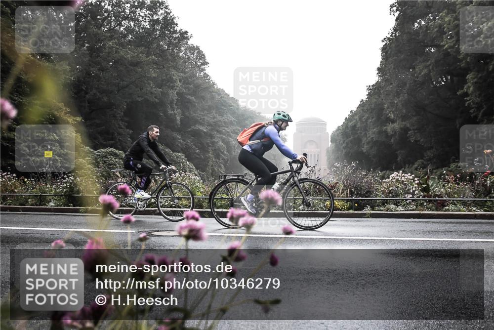 13.09.2026 - Stadtparktriathlon H.Heesch http://msf.ph/oto/10346279 13.09.2026 09:42:37 Radfahren 200 meine-sportfotos.de