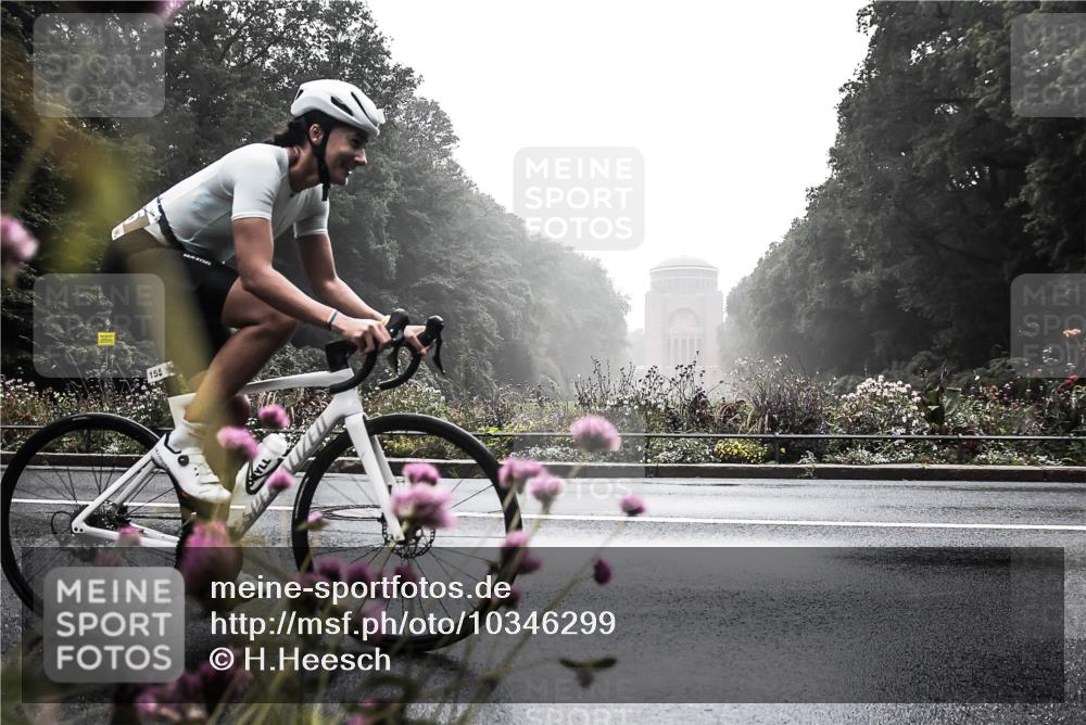 13.09.2026 - Stadtparktriathlon H.Heesch http://msf.ph/oto/10346299 13.09.2026 09:43:46 Radfahren 155 meine-sportfotos.de