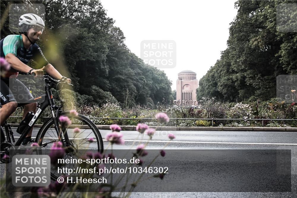 13.09.2026 - Stadtparktriathlon H.Heesch http://msf.ph/oto/10346302 13.09.2026 11:02:06 Radfahren 416, 524, 589 meine-sportfotos.de