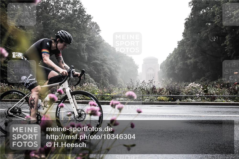 13.09.2026 - Stadtparktriathlon H.Heesch http://msf.ph/oto/10346304 13.09.2026 09:43:58 Radfahren 209 meine-sportfotos.de