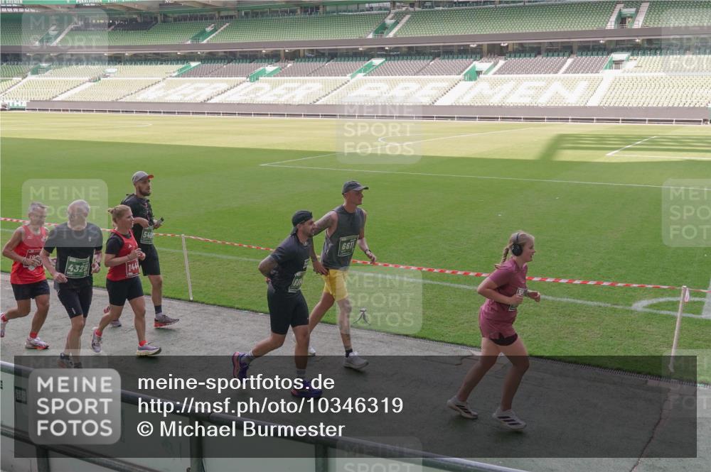 13.09.2026 - 21. swb-Marathon Bremen Michael Burmester http://msf.ph/oto/10346319 13.09.2026 13:34:29 Laufen im Stadion 155, 170, 193, 368, 428, 462, 496, 594, 679, 709, 765, 916, 1001, 1026, 1048, 1051, 1098, 1280, 1321, 1396, 1444, 1553, 1557, 1560, 1607, 1661, 1703, 1760, 1772, 1784, 1827, 1965, 1992, 1996, 2077, 2132, 2226, 2335, 2338, 2399, 2400, 2451, 2479, 2511, 2515, 2543, 2641, 2718, 2735, 2757, 2787, 2791, 2894, 2982, 3179, 3191, 3345, 3443, 3503, 3547, 3577, 3614, 3660, 3708, 3709, 3720, 3797, 3875, 3904, 3911, 3914, 3952, 4001, 4014, 4500, 4546, 4561, 5151 meine-sportfotos.de