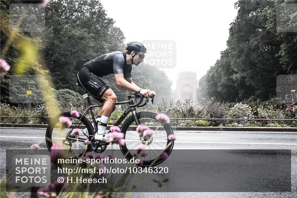 13.09.2026 - Stadtparktriathlon H.Heesch http://msf.ph/oto/10346320 13.09.2026 09:47:08 Radfahren 226, 290 meine-sportfotos.de