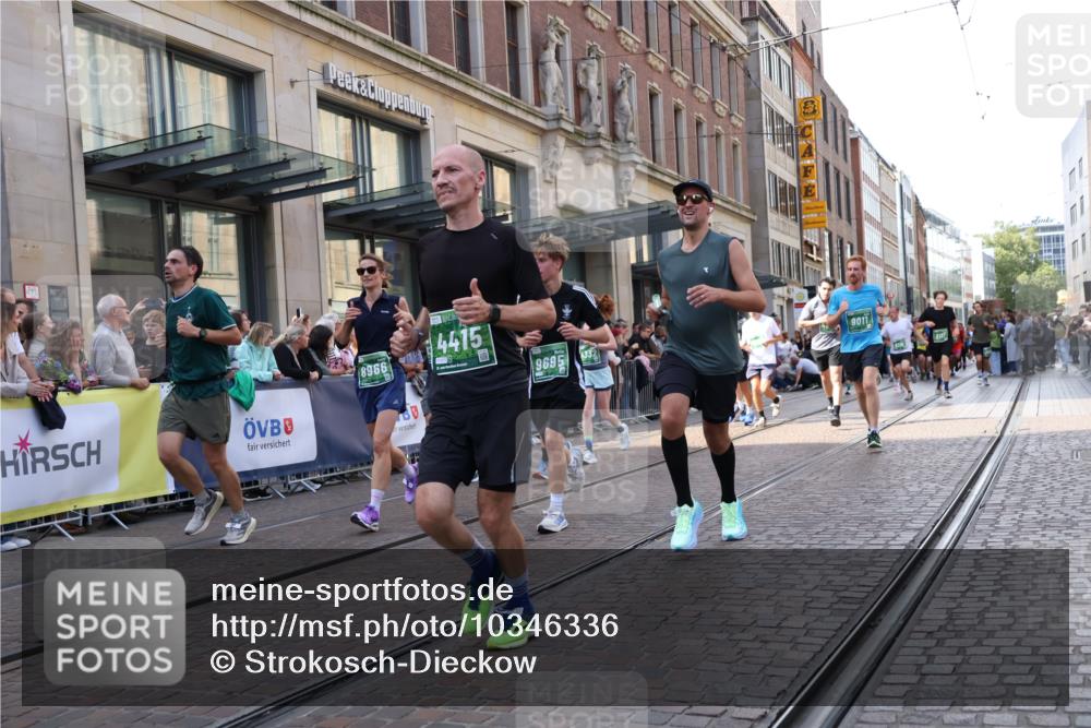 13.09.2026 - 21. swb-Marathon Bremen Strokosch-Dieckow http://msf.ph/oto/10346336 13.09.2026 13:30:14 Ziel 625, 800, 834, 1067, 1926, 2265, 2369, 2452, 2723, 2900, 3163, 3164, 3425, 4058, 4206, 4332, 4342, 4415, 4425, 4748, 4757, 5506, 5551, 6134, 6343, 6347, 6523, 6988, 7253, 7567, 7645, 7821, 8090, 8105, 8116, 8117, 8169, 8314, 8494, 8762, 8878, 8966, 9011, 9015, 9108, 9412, 9692, 9695, 9699, 9825, 13090, 881, 1205, 1308, 1611, 1653, 1759, 1780, 1848, 1909, 1938, 2126, 2364, 3190, 3908, 4763, 5039, 5198, 5348, 5615, 5631, 6225, 6720 meine-sportfotos.de