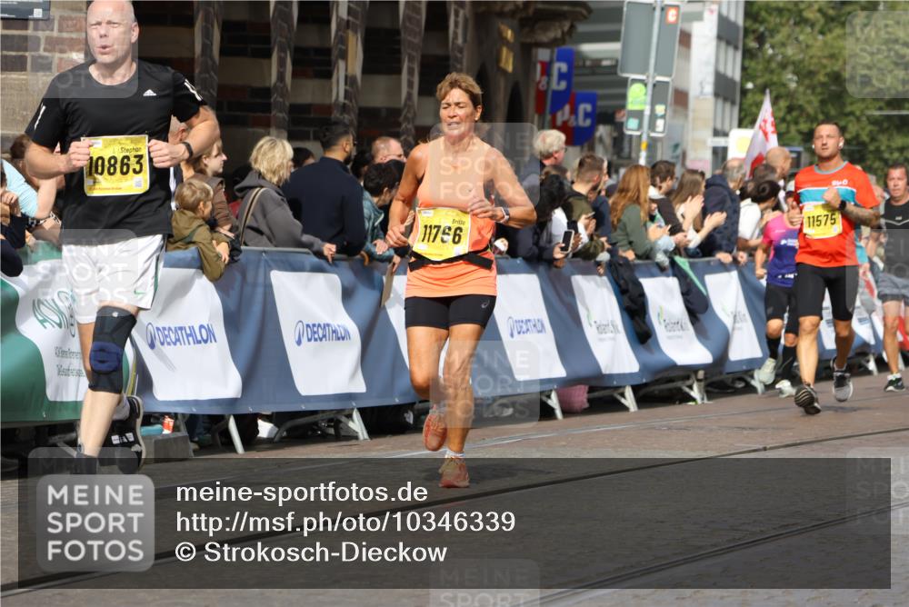 13.09.2026 - 21. swb-Marathon Bremen Strokosch-Dieckow http://msf.ph/oto/10346339 13.09.2026 10:53:05 Ziel 10193, 10304, 10339, 10652, 10734, 10827, 10906, 11002, 11038, 11109, 11144, 11362, 11597, 12019, 12338, 12399, 10448, 10585, 10780, 11012, 12040, 12170, 12275, 12398, 12461 meine-sportfotos.de