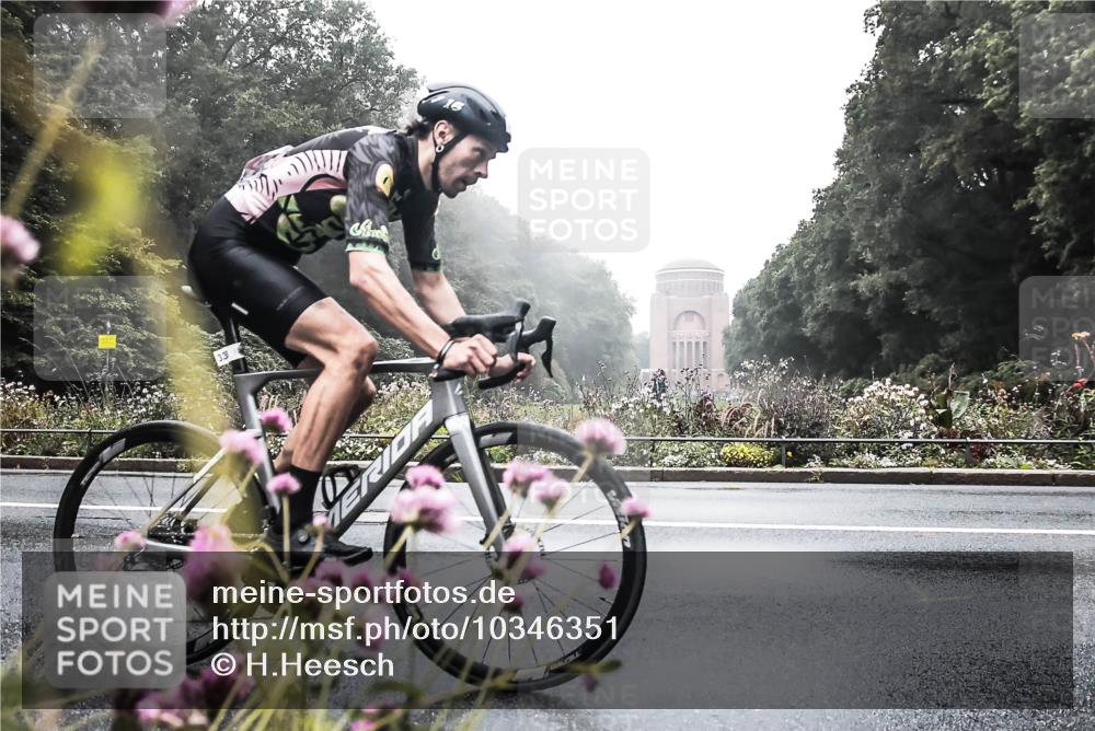 13.09.2026 - Stadtparktriathlon H.Heesch http://msf.ph/oto/10346351 13.09.2026 09:48:55 Radfahren 338 meine-sportfotos.de