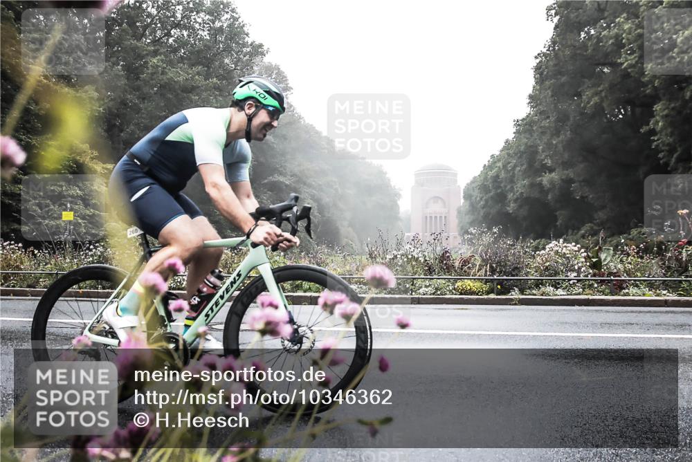 13.09.2026 - Stadtparktriathlon H.Heesch http://msf.ph/oto/10346362 13.09.2026 09:49:22 Radfahren 260 meine-sportfotos.de