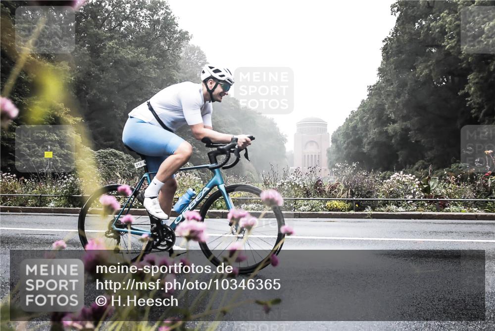 13.09.2026 - Stadtparktriathlon H.Heesch http://msf.ph/oto/10346365 13.09.2026 09:49:29 Radfahren 212 meine-sportfotos.de