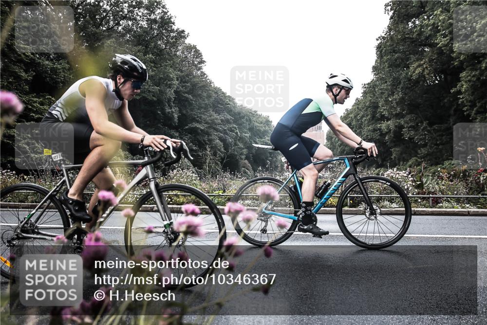 13.09.2026 - Stadtparktriathlon H.Heesch http://msf.ph/oto/10346367 13.09.2026 11:02:49 Radfahren 371, 473, 513, 520, 546, 637, 672 meine-sportfotos.de