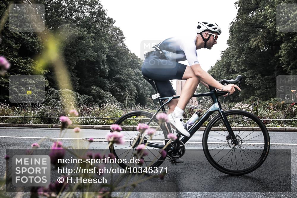 13.09.2026 - Stadtparktriathlon H.Heesch http://msf.ph/oto/10346371 13.09.2026 11:02:51 Radfahren 473, 520, 546 meine-sportfotos.de