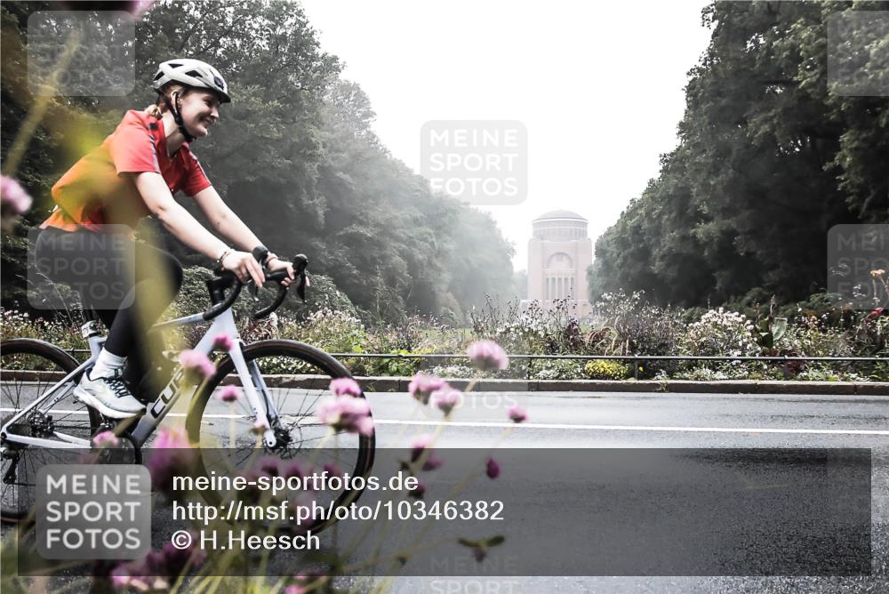 13.09.2026 - Stadtparktriathlon H.Heesch http://msf.ph/oto/10346382 13.09.2026 09:49:50 Radfahren 279 meine-sportfotos.de