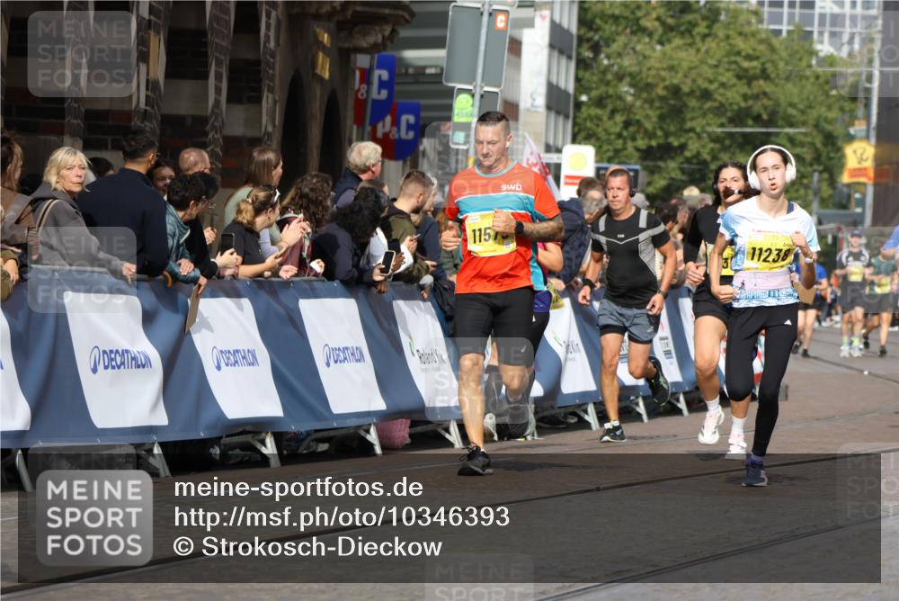 13.09.2026 - 21. swb-Marathon Bremen Strokosch-Dieckow http://msf.ph/oto/10346393 13.09.2026 10:53:07 Ziel 10193, 10304, 10339, 10652, 10734, 10827, 10906, 11002, 11038, 11109, 11144, 11362, 11386, 11597, 12019, 12338, 12399, 10448, 10585, 10757, 10780, 11012, 12040, 12170, 12275, 12461 meine-sportfotos.de
