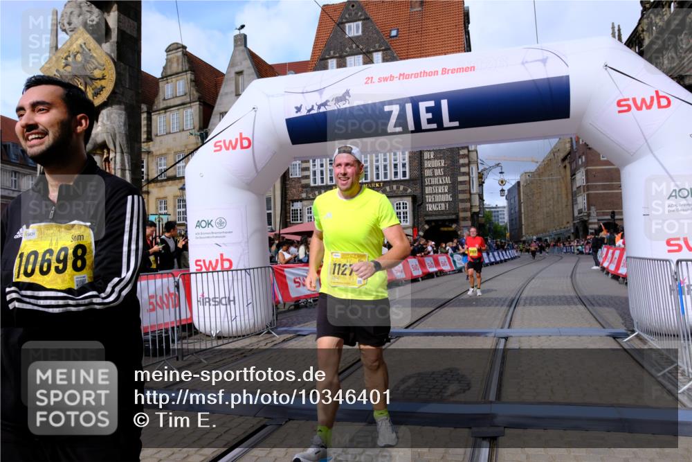 13.09.2026 - 21. swb-Marathon Bremen Tim E. http://msf.ph/oto/10346401 13.09.2026 11:16:47 Ziel 10242, 11274, 12057, 12102, 12158 meine-sportfotos.de
