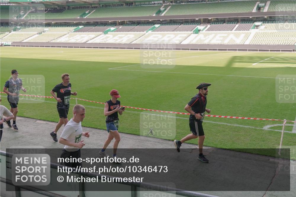 13.09.2026 - 21. swb-Marathon Bremen Michael Burmester http://msf.ph/oto/10346473 13.09.2026 13:34:53 Laufen im Stadion 170, 193, 368, 428, 462, 496, 594, 679, 709, 765, 916, 1026, 1048, 1098, 1280, 1321, 1396, 1444, 1553, 1557, 1560, 1607, 1661, 1703, 1760, 1772, 1784, 1827, 1965, 1974, 1977, 1992, 1996, 2335, 2338, 2399, 2400, 2451, 2479, 2511, 2515, 2543, 2641, 2650, 2718, 2735, 2757, 2787, 2789, 2791, 2894, 2982, 3090, 3179, 3191, 3345, 3406, 3443, 3503, 3547, 3577, 3660, 3708, 3709, 3720, 3875, 3904, 3911, 3914, 3952, 4001, 4014, 4200, 4290, 4500, 4546, 4561, 4880, 4967, 5000, 5151, 5818 meine-sportfotos.de
