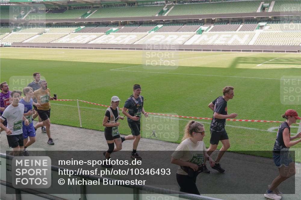 13.09.2026 - 21. swb-Marathon Bremen Michael Burmester http://msf.ph/oto/10346493 13.09.2026 13:34:55 Laufen im Stadion 170, 193, 368, 428, 462, 496, 679, 709, 765, 916, 1026, 1048, 1098, 1280, 1321, 1396, 1444, 1553, 1557, 1560, 1607, 1661, 1703, 1760, 1772, 1784, 1827, 1965, 1974, 1977, 1992, 1996, 2335, 2338, 2451, 2479, 2511, 2515, 2543, 2641, 2650, 2735, 2757, 2787, 2789, 2791, 2894, 2982, 3090, 3179, 3191, 3345, 3406, 3443, 3503, 3547, 3577, 3660, 3708, 3709, 3720, 3801, 3875, 3904, 3911, 3914, 3952, 4001, 4014, 4200, 4290, 4500, 4546, 4561, 4880, 4967, 5000, 5151, 5818 meine-sportfotos.de