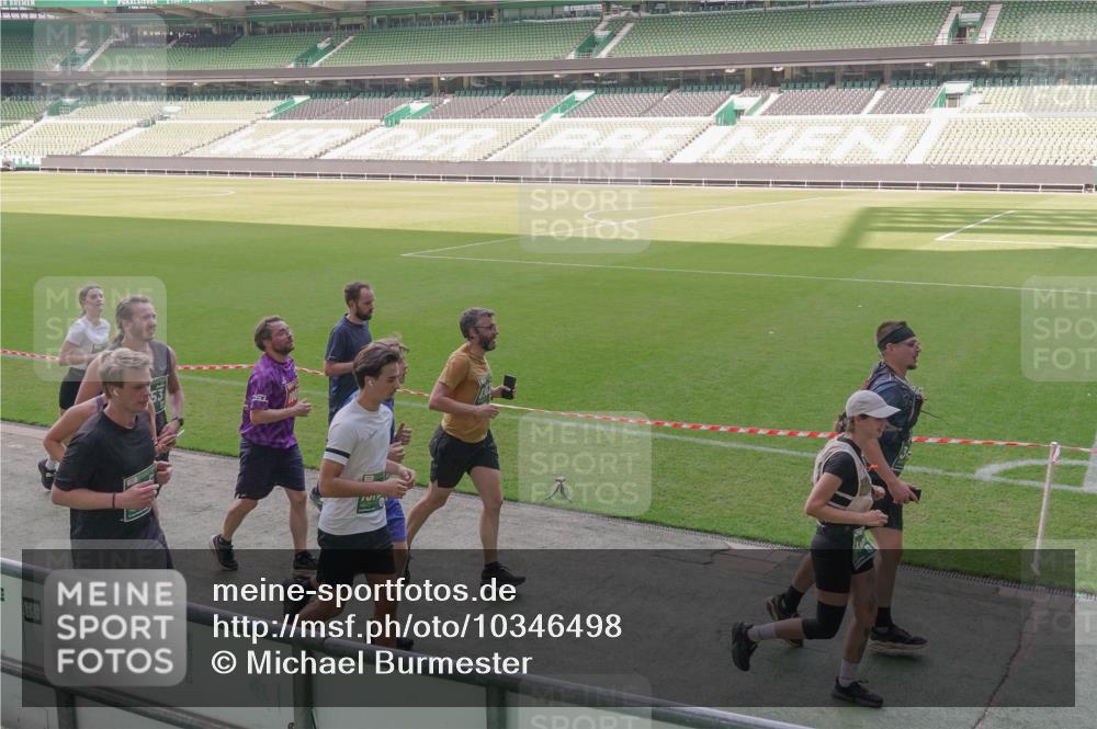 13.09.2026 - 21. swb-Marathon Bremen Michael Burmester http://msf.ph/oto/10346498 13.09.2026 13:34:56 Laufen im Stadion 170, 193, 368, 428, 462, 496, 679, 709, 916, 1026, 1048, 1098, 1280, 1321, 1396, 1444, 1553, 1557, 1560, 1607, 1661, 1703, 1760, 1772, 1784, 1827, 1965, 1974, 1977, 1992, 1996, 2335, 2338, 2451, 2479, 2511, 2515, 2543, 2641, 2650, 2735, 2757, 2787, 2789, 2791, 2894, 2982, 3090, 3179, 3191, 3345, 3406, 3443, 3503, 3547, 3577, 3660, 3708, 3709, 3720, 3801, 3875, 3904, 3911, 3914, 3952, 4001, 4014, 4200, 4290, 4500, 4546, 4561, 4880, 4967, 5000, 5151, 5818 meine-sportfotos.de