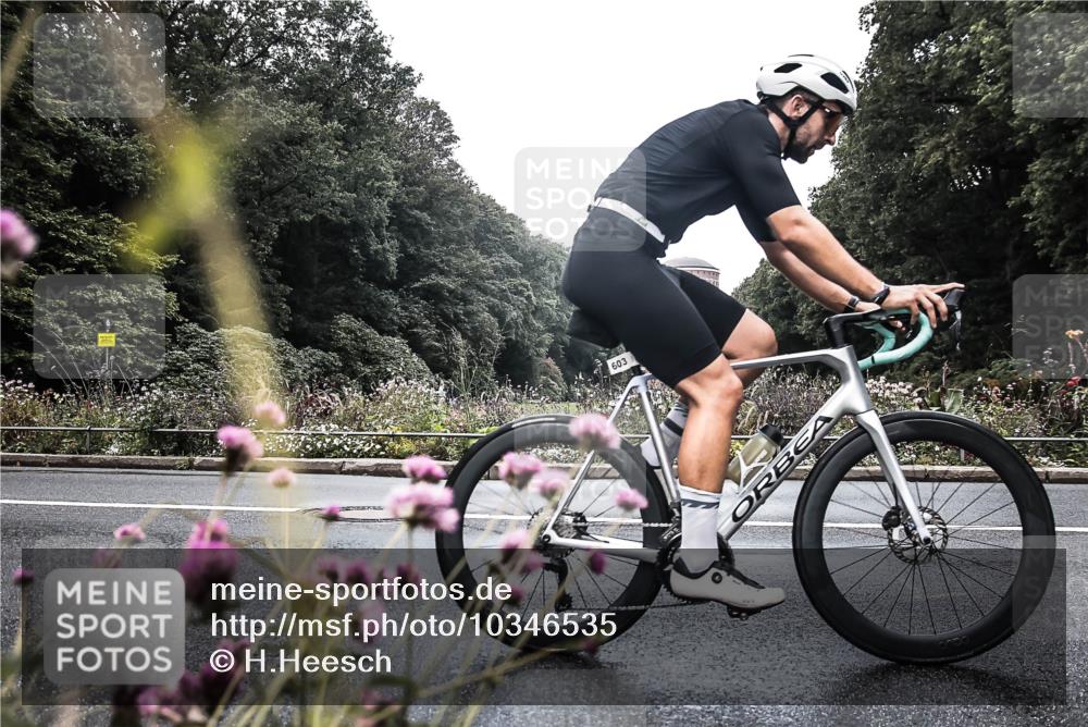 13.09.2026 - Stadtparktriathlon H.Heesch http://msf.ph/oto/10346535 13.09.2026 11:05:12 Radfahren 508, 603, 655 meine-sportfotos.de