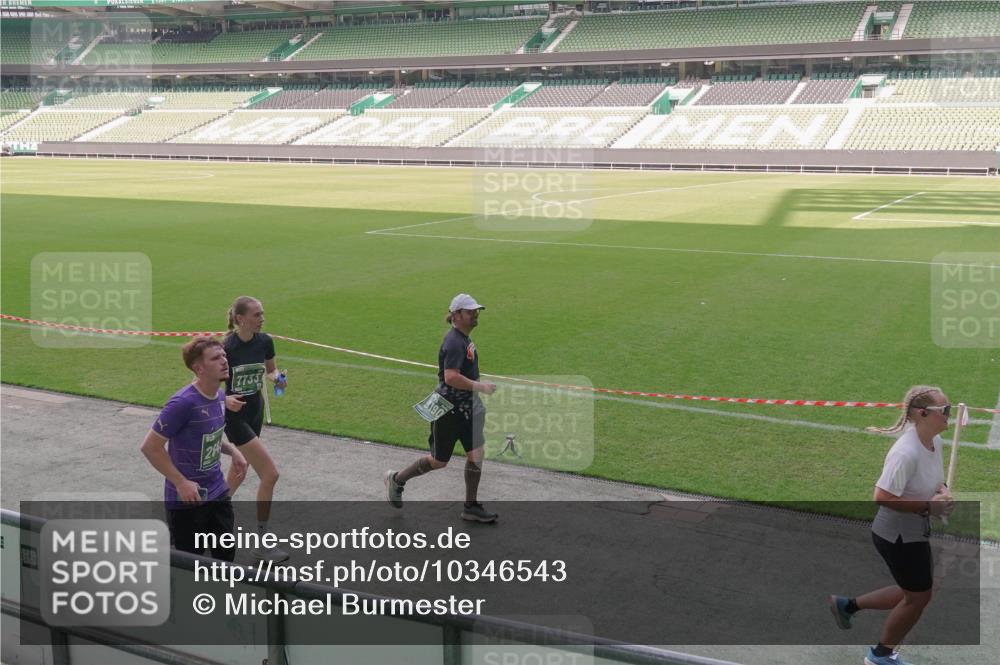 13.09.2026 - 21. swb-Marathon Bremen Michael Burmester http://msf.ph/oto/10346543 13.09.2026 13:35:03 Laufen im Stadion 170, 193, 368, 428, 462, 496, 657, 679, 709, 916, 1026, 1048, 1098, 1280, 1321, 1396, 1444, 1553, 1557, 1560, 1607, 1661, 1703, 1726, 1760, 1772, 1784, 1827, 1965, 1974, 1977, 1992, 1996, 2335, 2338, 2451, 2479, 2511, 2515, 2543, 2578, 2641, 2650, 2735, 2757, 2787, 2789, 2791, 2894, 3090, 3179, 3191, 3345, 3406, 3443, 3472, 3503, 3547, 3555, 3577, 3660, 3708, 3709, 3720, 3801, 3875, 3904, 3911, 3914, 4001, 4014, 4200, 4290, 4500, 4546, 4561, 4880, 4967, 5000, 5151, 5818 meine-sportfotos.de