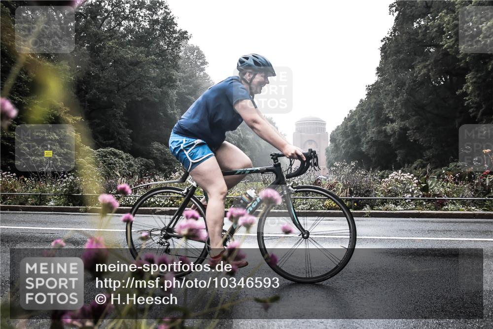 13.09.2026 - Stadtparktriathlon H.Heesch http://msf.ph/oto/10346593 13.09.2026 09:52:50 Radfahren 228, 255, 256, 308, 323 meine-sportfotos.de
