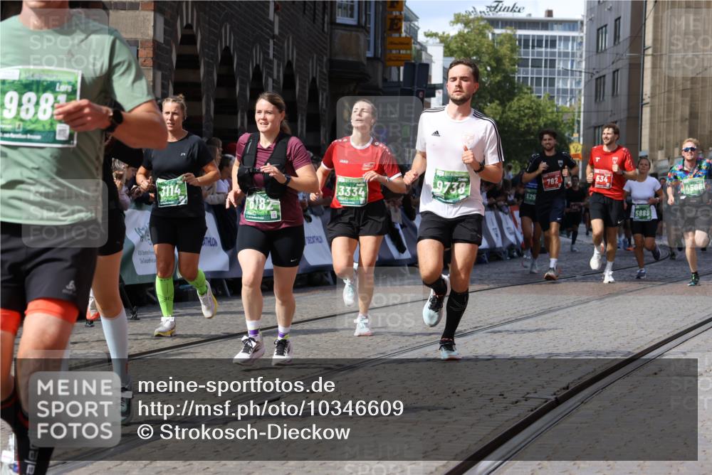 13.09.2026 - 21. swb-Marathon Bremen Strokosch-Dieckow http://msf.ph/oto/10346609 13.09.2026 13:28:10 Ziel 440, 488, 534, 762, 1456, 1932, 2686, 3013, 3135, 3480, 3576, 3970, 4106, 4133, 4265, 4496, 4593, 4744, 5462, 6067, 6468, 6522, 7042, 7138, 7358, 8188, 8351, 9067, 9145, 9494, 9727, 13069, 13198, 178, 210, 1380, 1460, 2047, 2977, 3114, 3294, 3334, 3597, 4506, 5250, 5889, 6182, 8429, 8570, 9064, 9549, 9738 meine-sportfotos.de