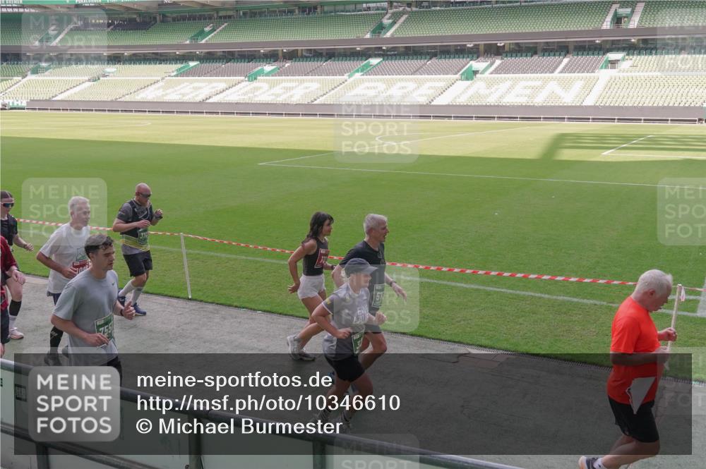13.09.2026 - 21. swb-Marathon Bremen Michael Burmester http://msf.ph/oto/10346610 13.09.2026 13:35:15 Laufen im Stadion 170, 193, 368, 462, 496, 657, 679, 709, 916, 1026, 1048, 1280, 1321, 1396, 1432, 1444, 1553, 1560, 1607, 1661, 1703, 1726, 1772, 1784, 1827, 1965, 1974, 1977, 1992, 1996, 2335, 2338, 2451, 2511, 2543, 2578, 2641, 2650, 2735, 2789, 2791, 2894, 2933, 3090, 3179, 3191, 3345, 3406, 3472, 3547, 3555, 3588, 3660, 3708, 3709, 3720, 3801, 3904, 3914, 4001, 4014, 4200, 4290, 4500, 4546, 4561, 4880, 4967, 5000, 5151, 5818 meine-sportfotos.de