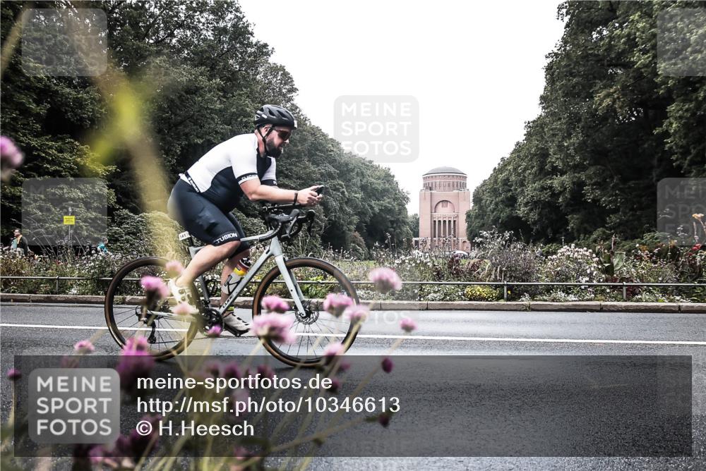 13.09.2026 - Stadtparktriathlon H.Heesch http://msf.ph/oto/10346613 13.09.2026 11:05:42 Radfahren 370, 499, 522, 541, 556 meine-sportfotos.de