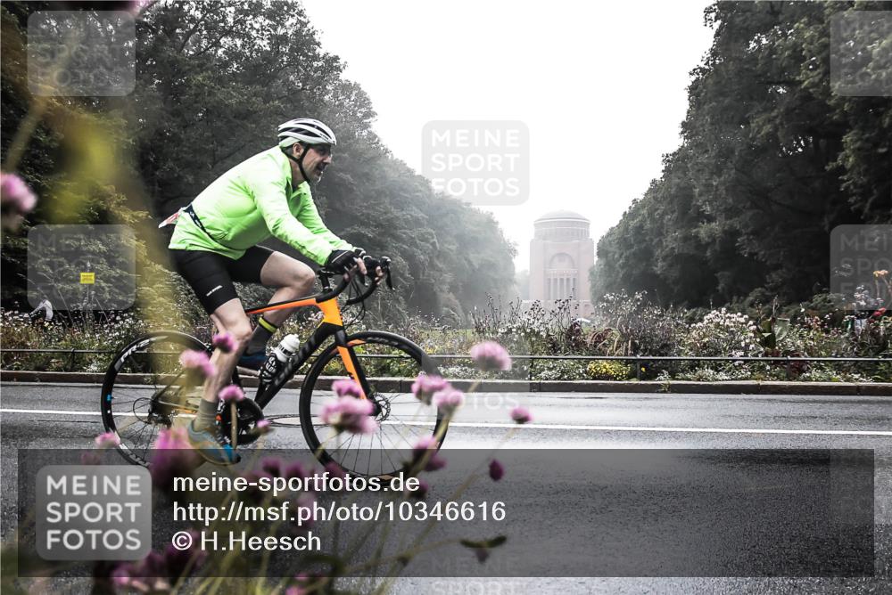 13.09.2026 - Stadtparktriathlon H.Heesch http://msf.ph/oto/10346616 13.09.2026 09:53:12 Radfahren 233, 326 meine-sportfotos.de