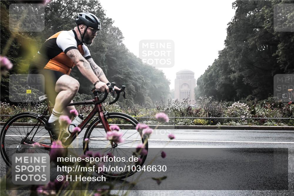 13.09.2026 - Stadtparktriathlon H.Heesch http://msf.ph/oto/10346630 13.09.2026 09:53:21 Radfahren 236 meine-sportfotos.de