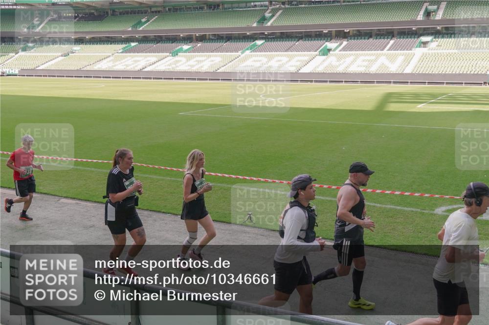 13.09.2026 - 21. swb-Marathon Bremen Michael Burmester http://msf.ph/oto/10346661 13.09.2026 13:35:20 Laufen im Stadion 170, 193, 368, 462, 496, 657, 679, 709, 916, 1015, 1026, 1048, 1280, 1321, 1396, 1432, 1444, 1553, 1560, 1607, 1703, 1726, 1772, 1784, 1827, 1965, 1974, 1977, 1992, 2335, 2338, 2451, 2511, 2578, 2641, 2650, 2688, 2735, 2789, 2791, 2894, 2933, 3090, 3179, 3191, 3345, 3406, 3472, 3547, 3555, 3588, 3660, 3708, 3709, 3720, 3801, 3904, 3914, 4014, 4200, 4290, 4500, 4546, 4561, 4880, 4967, 5000, 5151, 5332, 5818 meine-sportfotos.de