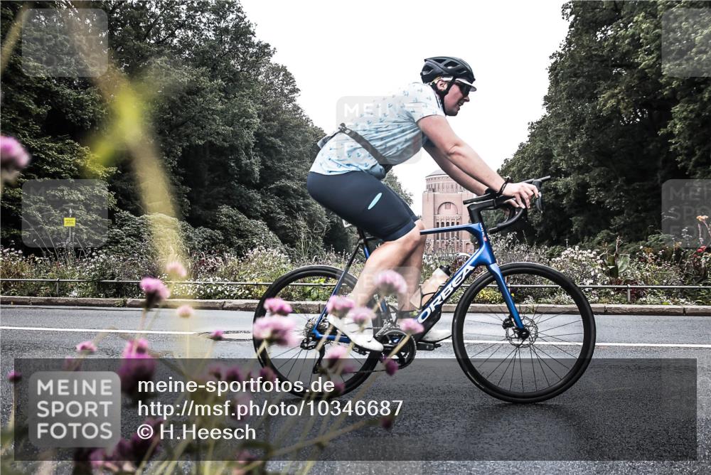 13.09.2026 - Stadtparktriathlon H.Heesch http://msf.ph/oto/10346687 13.09.2026 11:06:04 Radfahren 476, 590, 605, 621 meine-sportfotos.de