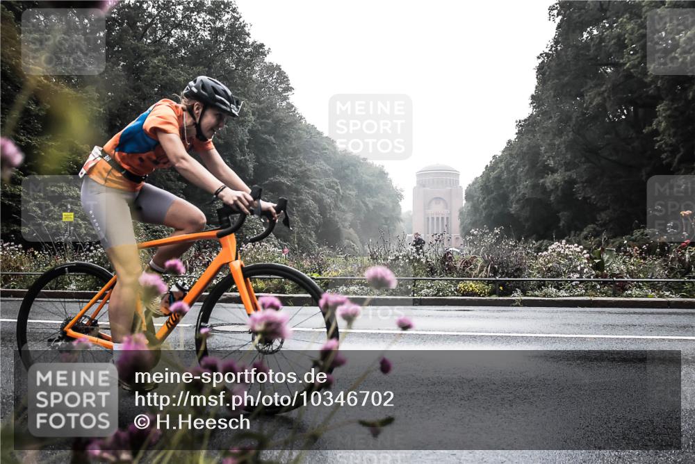 13.09.2026 - Stadtparktriathlon H.Heesch http://msf.ph/oto/10346702 13.09.2026 09:54:16 Radfahren 216, 257 meine-sportfotos.de