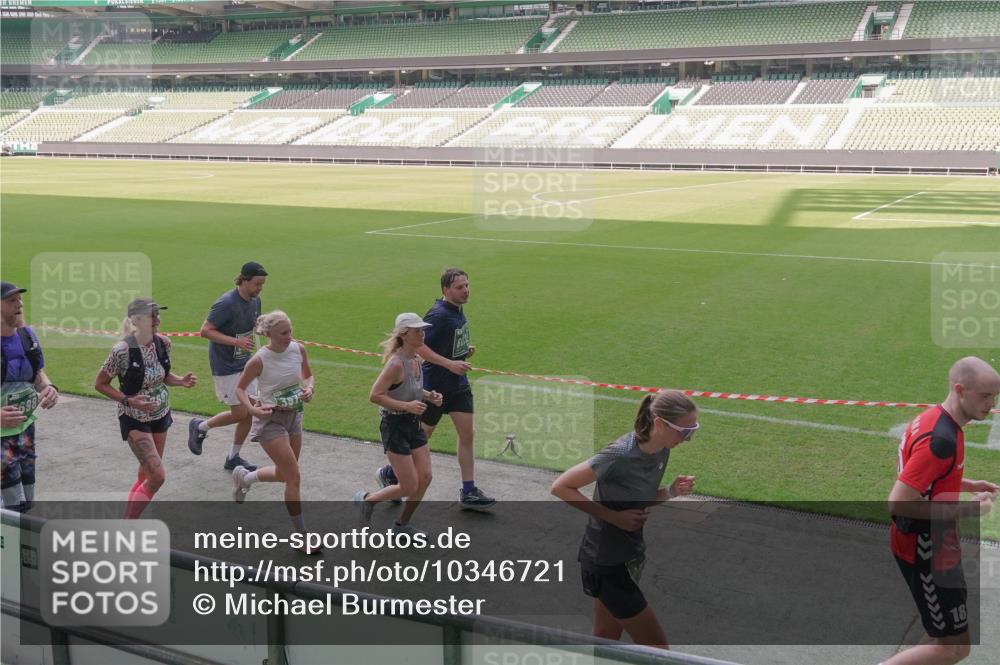 13.09.2026 - 21. swb-Marathon Bremen Michael Burmester http://msf.ph/oto/10346721 13.09.2026 13:35:31 Laufen im Stadion 170, 193, 368, 462, 491, 496, 657, 679, 709, 916, 1015, 1026, 1280, 1321, 1396, 1432, 1553, 1560, 1607, 1703, 1726, 1772, 1784, 1887, 1934, 1965, 1974, 1977, 1992, 2335, 2338, 2451, 2578, 2650, 2688, 2789, 2791, 2894, 2933, 3090, 3161, 3169, 3178, 3179, 3191, 3406, 3463, 3472, 3498, 3547, 3555, 3573, 3588, 3660, 3708, 3709, 3720, 3801, 3904, 3914, 4014, 4145, 4200, 4290, 4464, 4500, 4546, 4561, 4880, 4967, 5000, 5151, 5332, 5818 meine-sportfotos.de