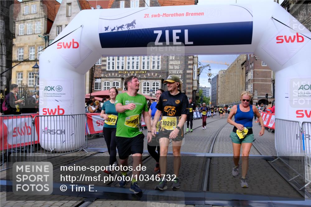 13.09.2026 - 21. swb-Marathon Bremen Tim E. http://msf.ph/oto/10346732 13.09.2026 11:17:19 Ziel 10295, 10335, 10999, 11355, 11461, 11653, 11867, 12089, 12287 meine-sportfotos.de