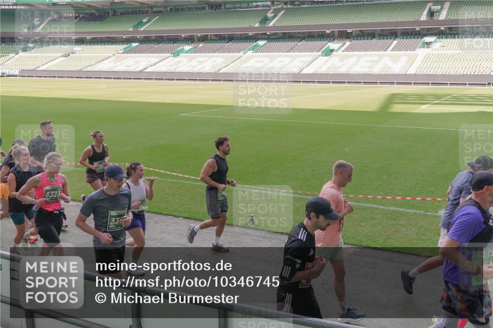 13.09.2026 - 21. swb-Marathon Bremen Michael Burmester http://msf.ph/oto/10346745 13.09.2026 13:35:33 Laufen im Stadion 170, 193, 368, 462, 491, 496, 657, 679, 709, 916, 1015, 1026, 1280, 1321, 1396, 1432, 1553, 1560, 1607, 1703, 1726, 1772, 1784, 1887, 1934, 1965, 1974, 1977, 1992, 2335, 2338, 2451, 2578, 2650, 2688, 2789, 2791, 2894, 2933, 3090, 3161, 3169, 3178, 3179, 3191, 3406, 3463, 3472, 3498, 3547, 3555, 3573, 3588, 3660, 3708, 3709, 3720, 3801, 3904, 3914, 4014, 4145, 4200, 4290, 4464, 4500, 4546, 4561, 4880, 4967, 5000, 5034, 5151, 5332, 5818 meine-sportfotos.de